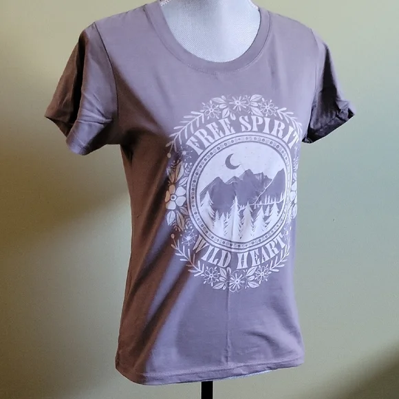 NATURAL LIFE Graphic Tee "Free Spirit Wild Heart" Design Boho Chic - Picture 4 of 9